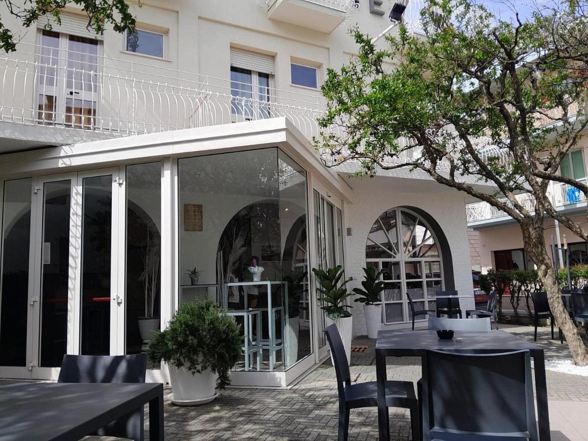 My Home Hotel Белариа-Игеа Марина Екстериор снимка